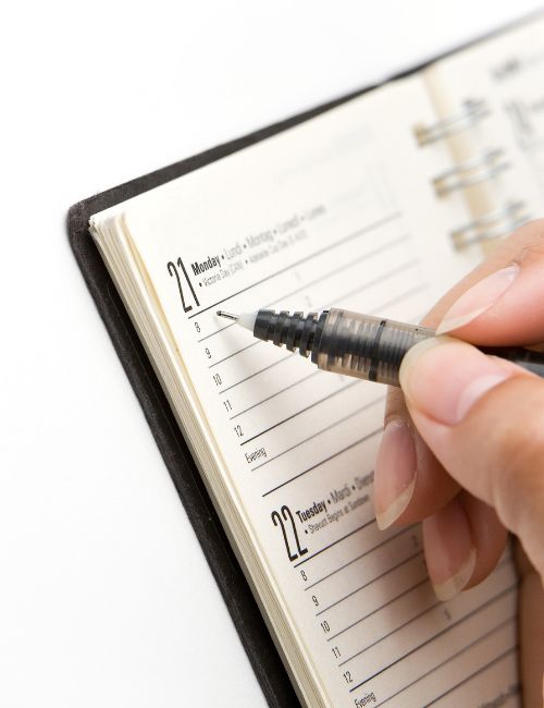 Notatki w którym zapisywany jest termin konsultacji psychoterapeutycznej